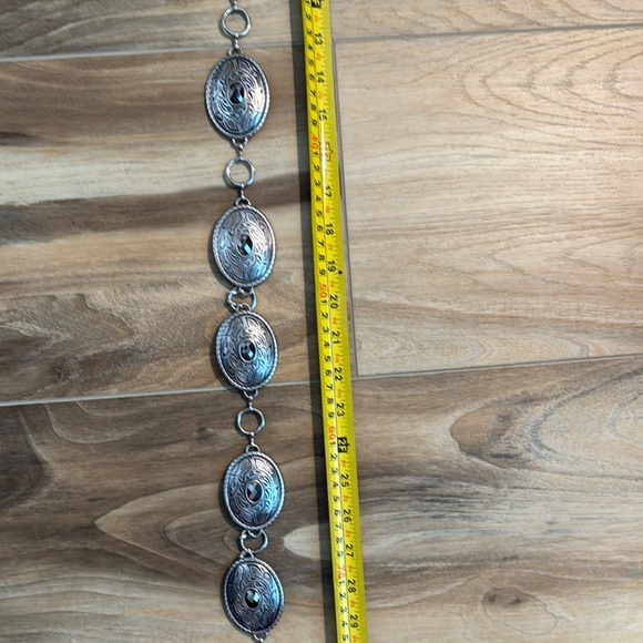 Nomad Creek Women's Silver Oval Chain Belt w/ Black Stones – M/L – 44.5" - Picture 6 of 8